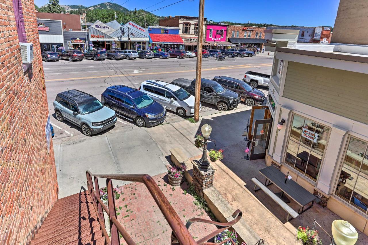 Custer Apt In Heart Of Town Shop, Dine, Hike Exterior photo
