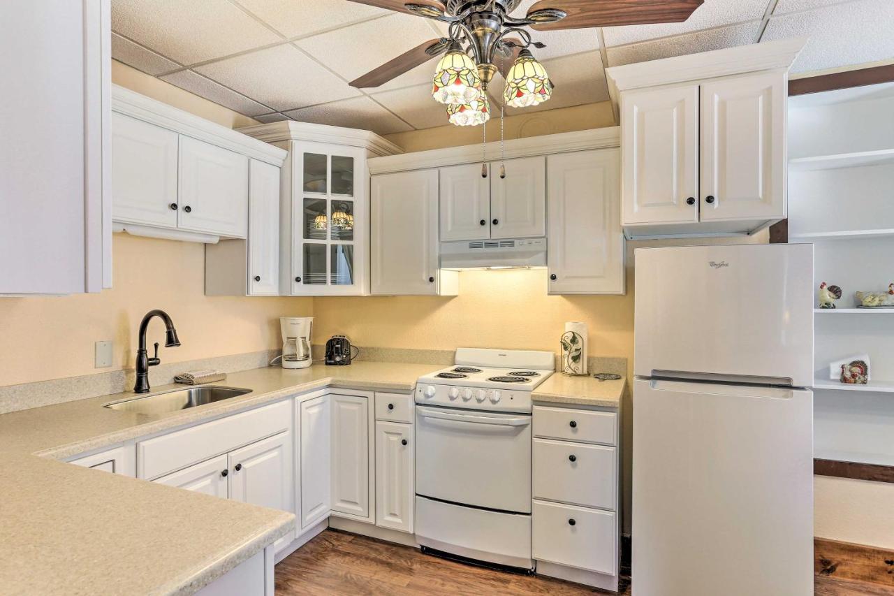 Custer Apt In Heart Of Town Shop, Dine, Hike Exterior photo
