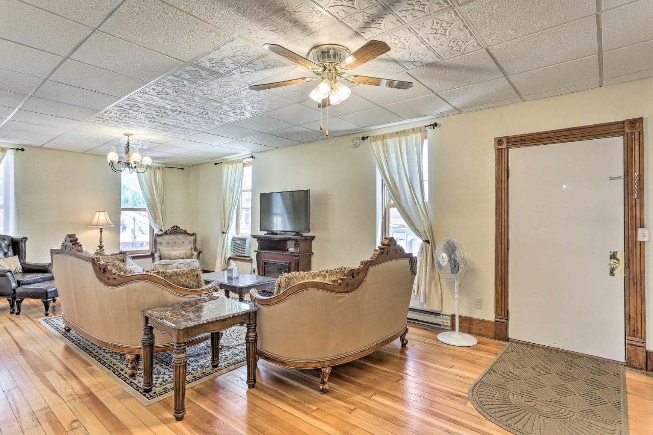 Custer Apt In Heart Of Town Shop, Dine, Hike Exterior photo
