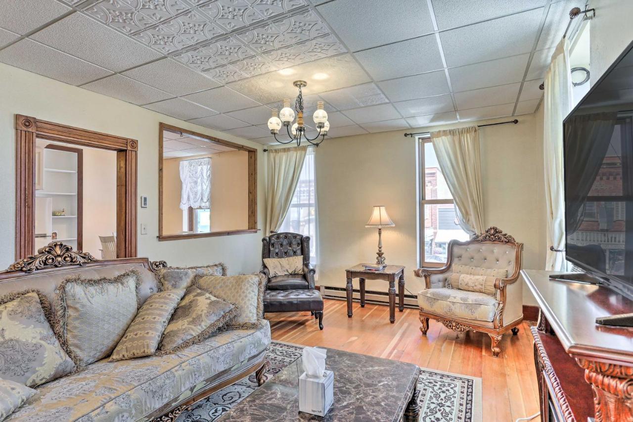 Custer Apt In Heart Of Town Shop, Dine, Hike Exterior photo