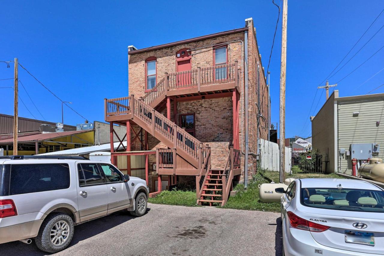 Custer Apt In Heart Of Town Shop, Dine, Hike Exterior photo