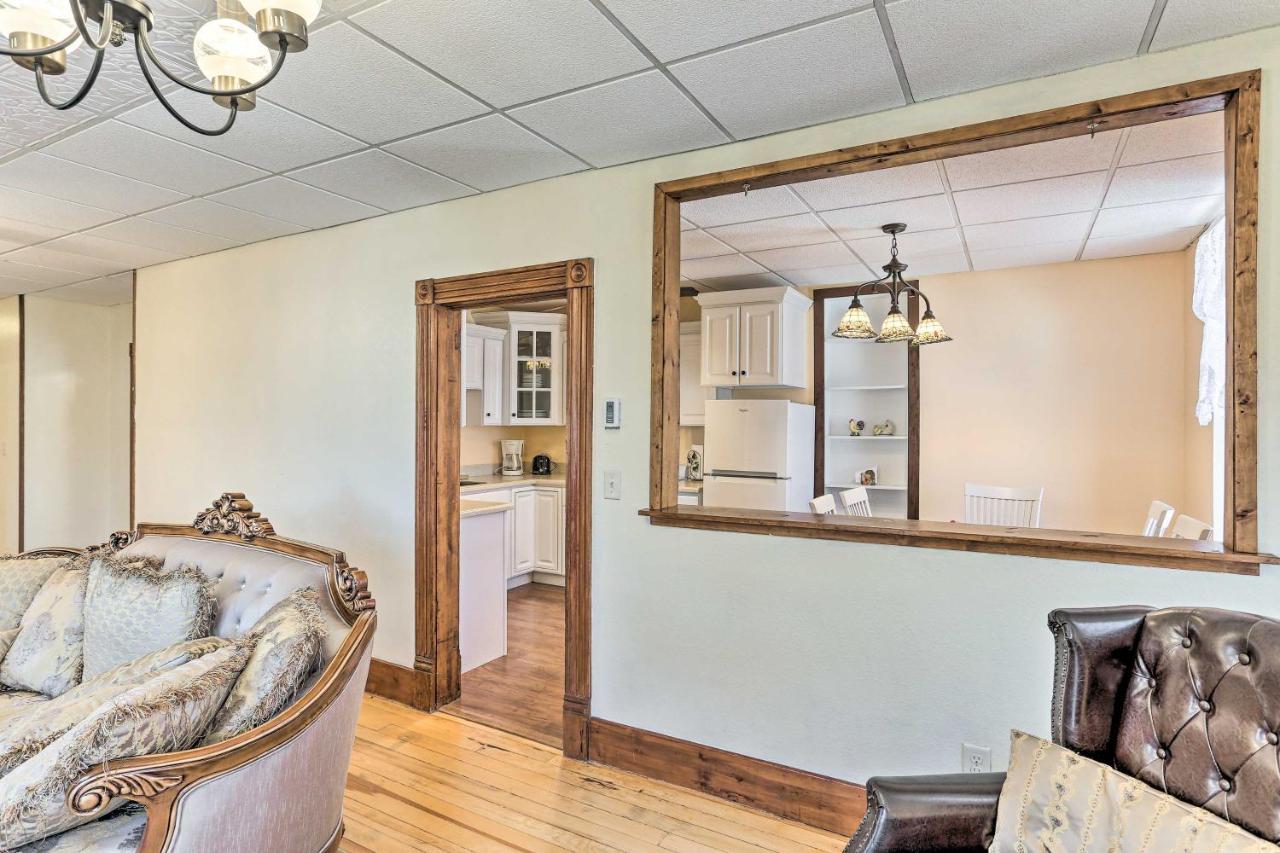 Custer Apt In Heart Of Town Shop, Dine, Hike Exterior photo